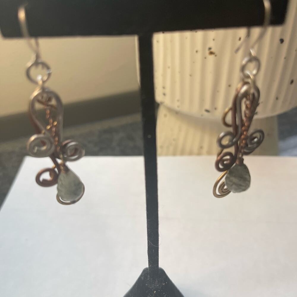 Earrings pierced - 3 metals mixed with I charcoal/white bead  Vintage Handmade - Picture 2 of 3